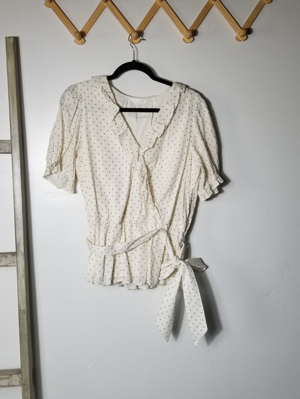 LC LAUREN CONRAD WOMEN'S CREAM POLKA DOT WRAP BLOUSE SIZE XL